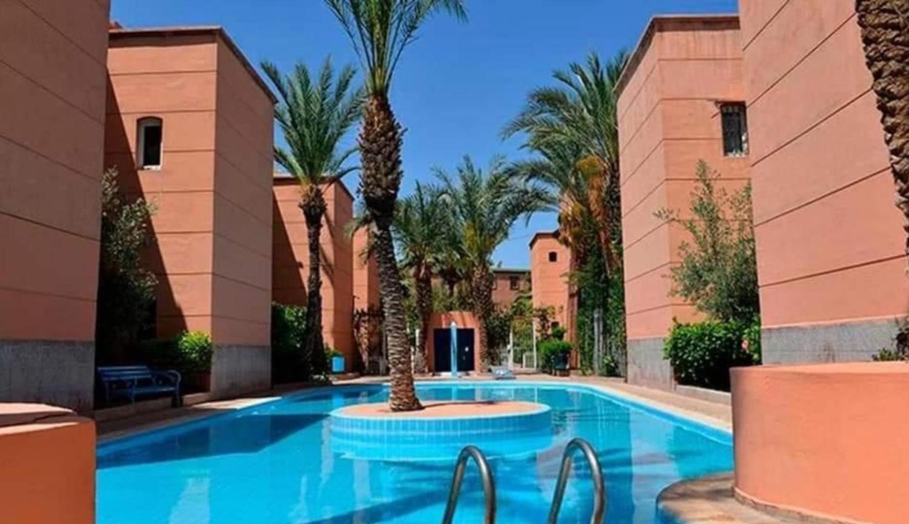 Riad Nezha Avec Jacuzzi Et 3 Piscines Au Coeur De マラケシュ エクステリア 写真