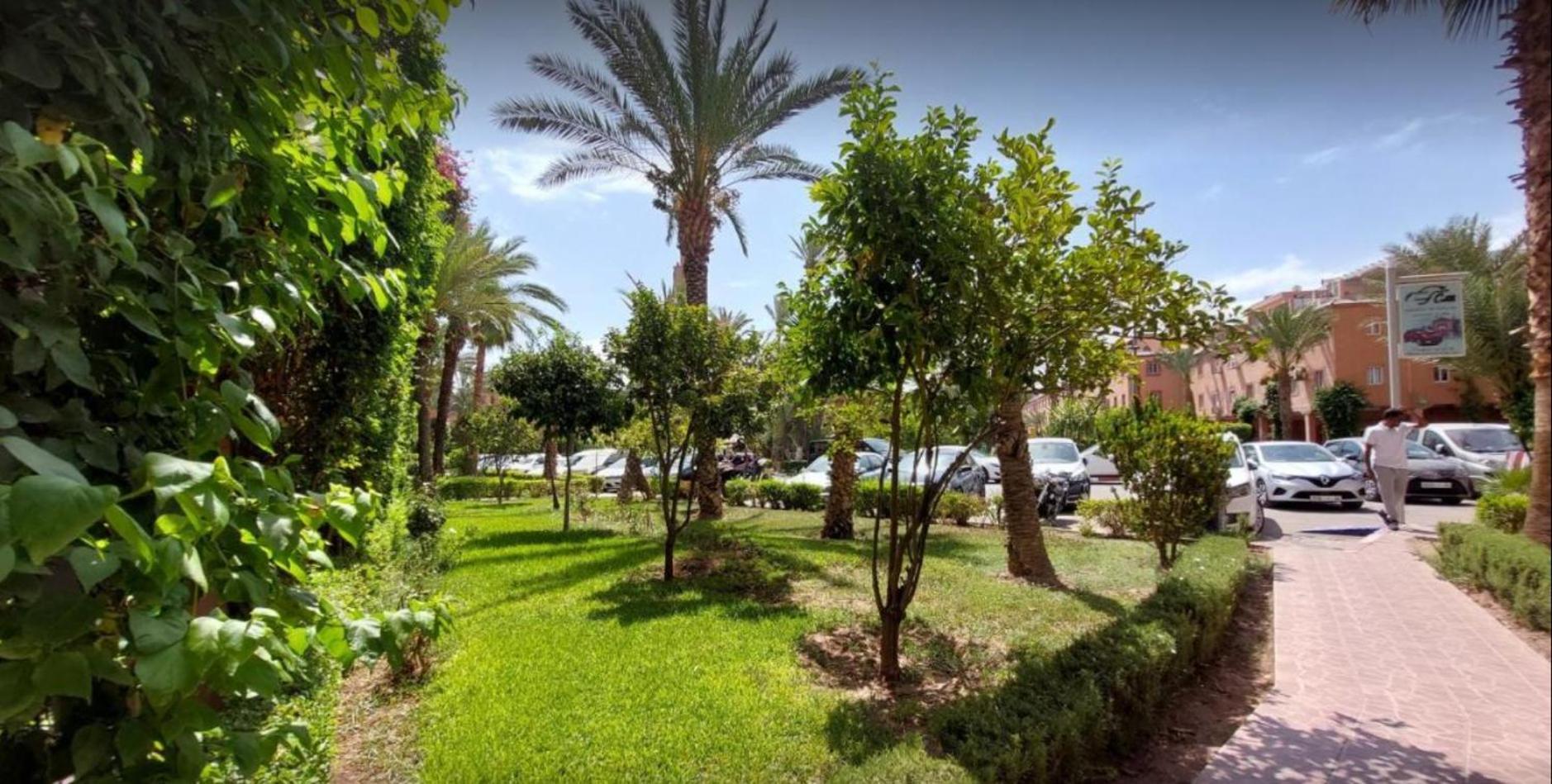 Riad Nezha Avec Jacuzzi Et 3 Piscines Au Coeur De マラケシュ エクステリア 写真