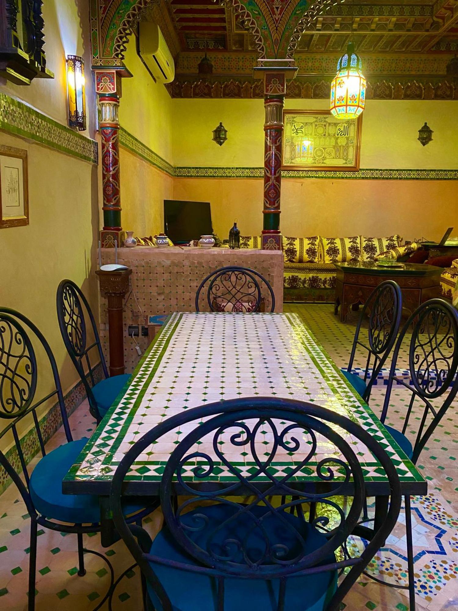 Riad Nezha Avec Jacuzzi Et 3 Piscines Au Coeur De マラケシュ エクステリア 写真
