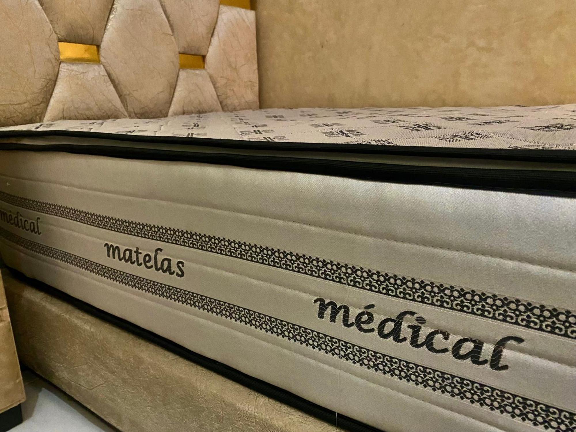Riad Nezha Avec Jacuzzi Et 3 Piscines Au Coeur De マラケシュ エクステリア 写真