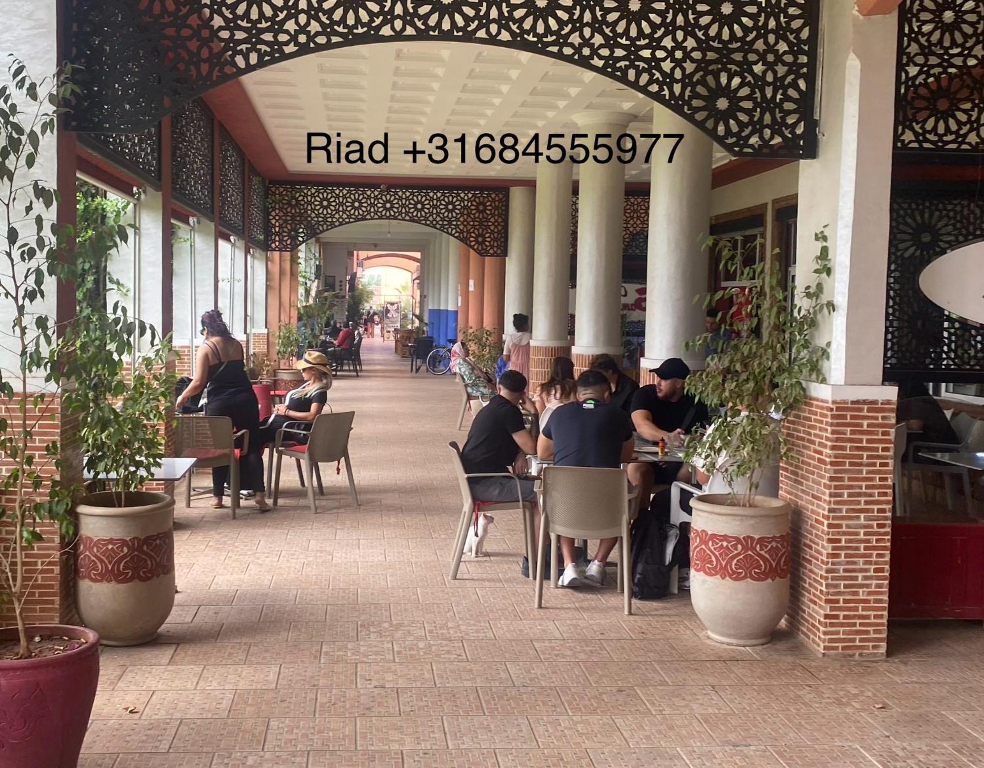 Riad Nezha Avec Jacuzzi Et 3 Piscines Au Coeur De マラケシュ エクステリア 写真