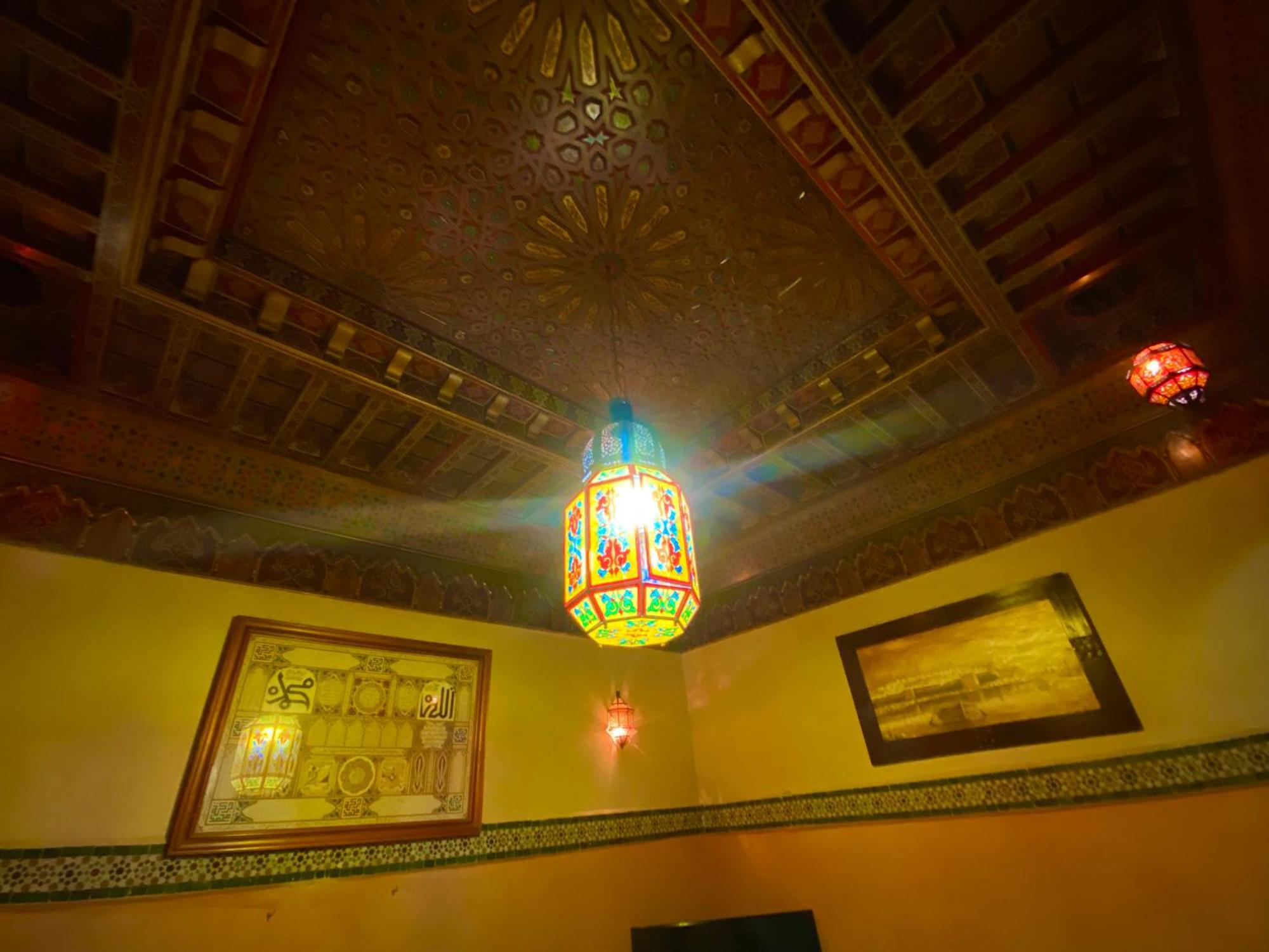 Riad Nezha Avec Jacuzzi Et 3 Piscines Au Coeur De マラケシュ エクステリア 写真