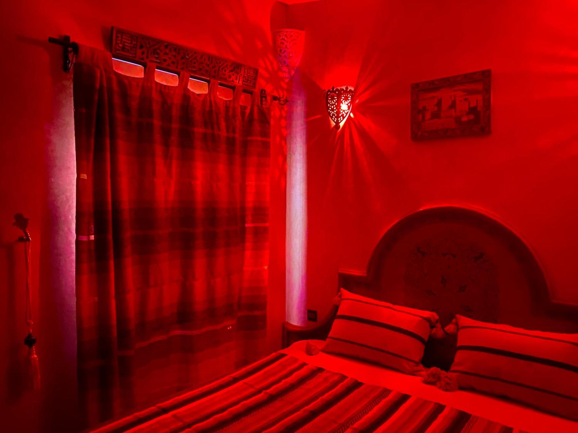 Riad Nezha Avec Jacuzzi Et 3 Piscines Au Coeur De マラケシュ エクステリア 写真