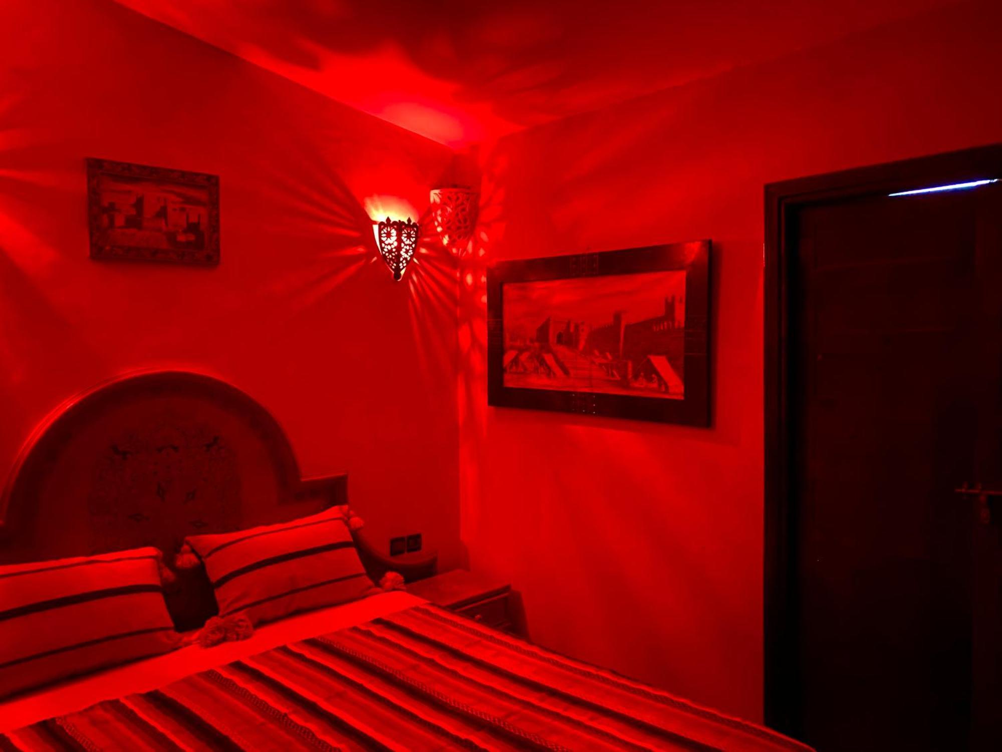 Riad Nezha Avec Jacuzzi Et 3 Piscines Au Coeur De マラケシュ エクステリア 写真