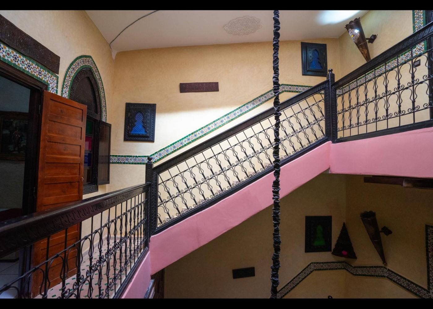 Riad Nezha Avec Jacuzzi Et 3 Piscines Au Coeur De マラケシュ エクステリア 写真